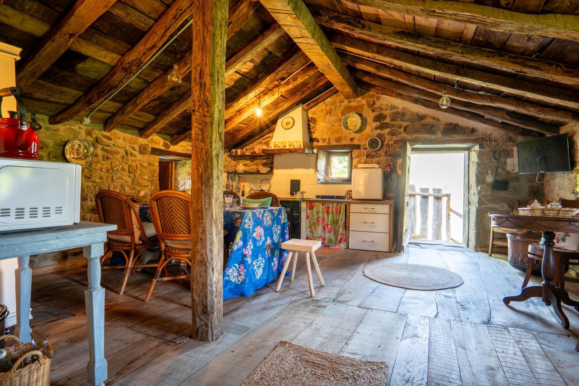 Vivienda Pasiega Lo Lucas 1920 * San Roque de Ríomiera